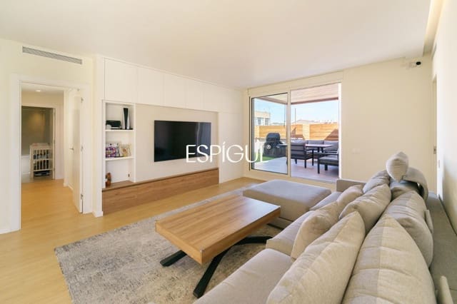 Piso de 3 habitaciones en La Nova Esquerra de L'Eixample, Barcelona ciudad en venta con piscina - 1.199.000 € (Ref: 10016471)