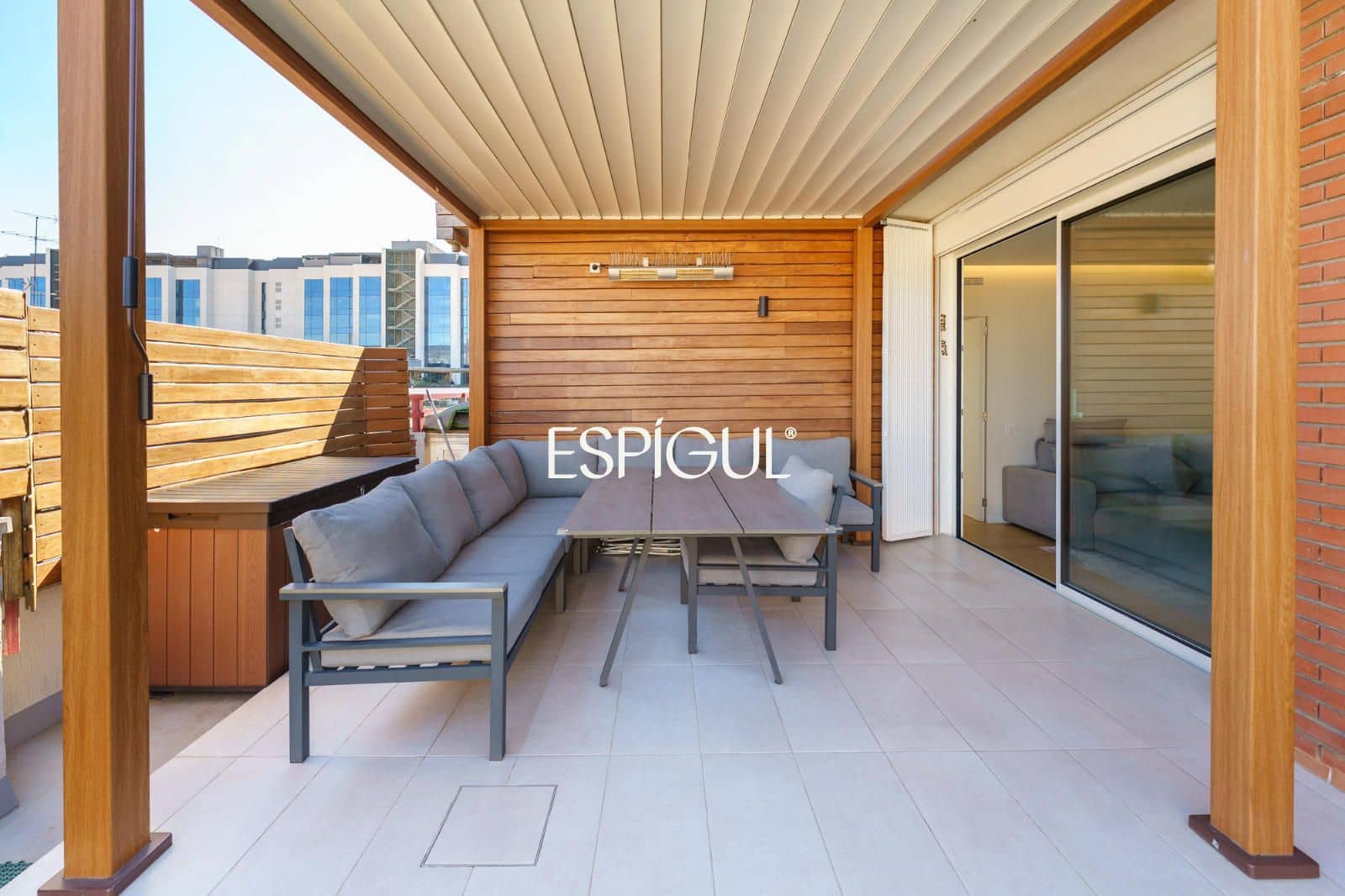 Piso de 3 habitaciones en Barcelona ciudad en venta con piscina - 1.199.000 € (Ref: 10016471)
