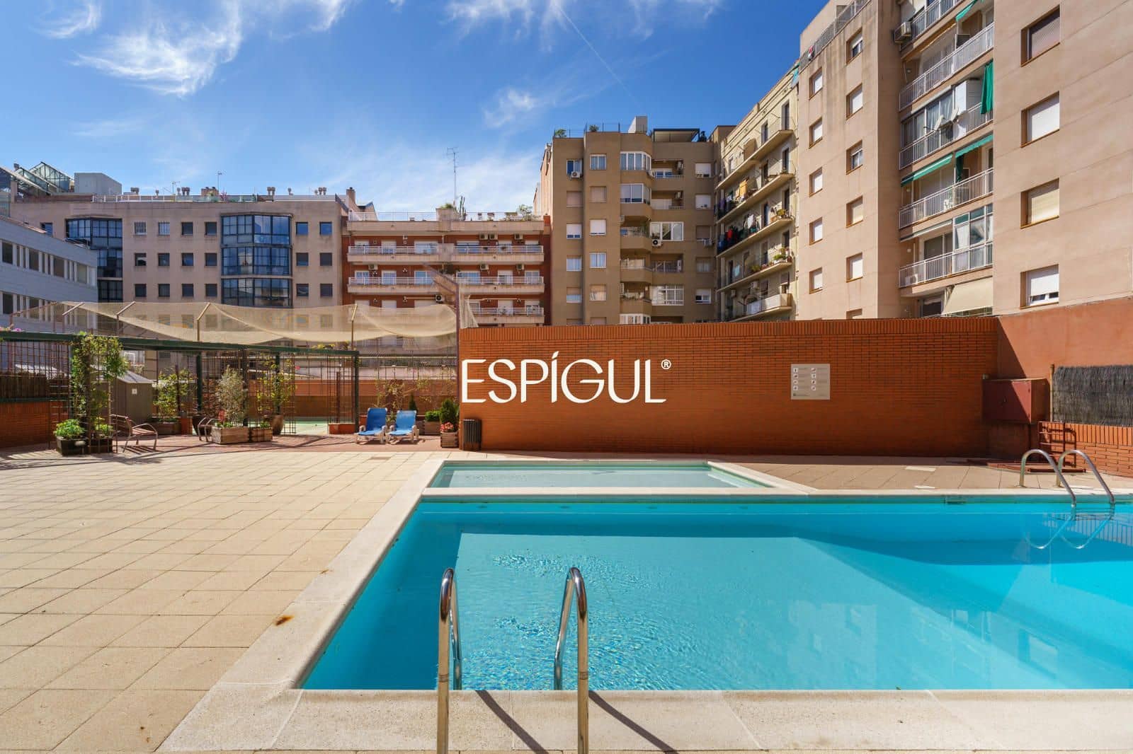 Piso de 3 habitaciones en Barcelona ciudad en venta con piscina - 1.199.000 € (Ref: 10016471)