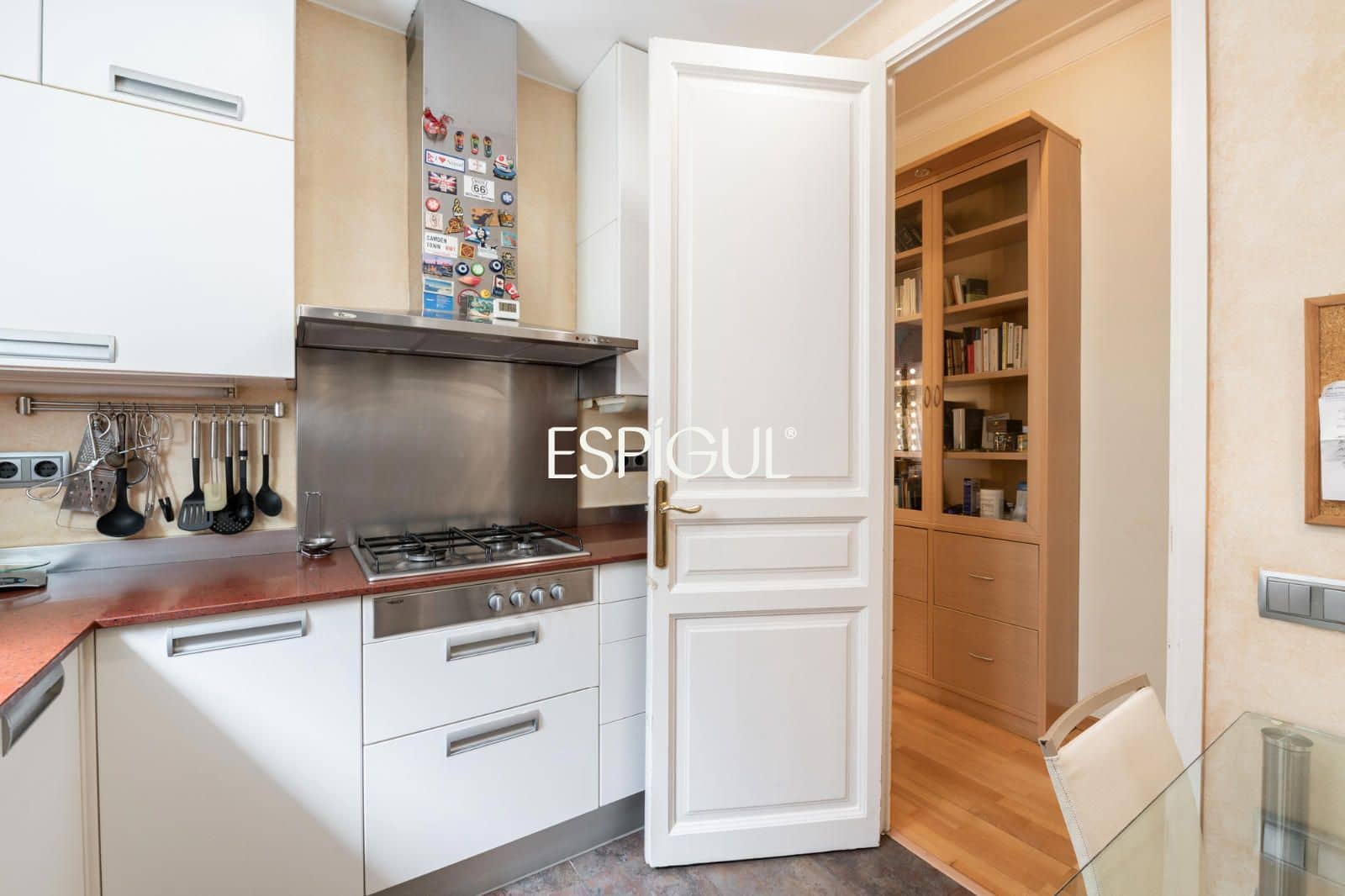 4 Zimmer Wohnung zu verkaufen in Barcelona Stadt - 850.000 € (Ref: 10016472)