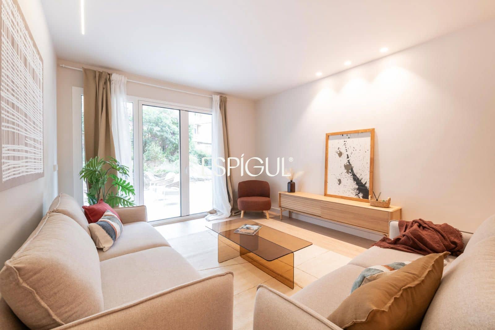 4 bedroom Flat for sale in Barcelona city - € 1,590,000 (Ref: 10016473)