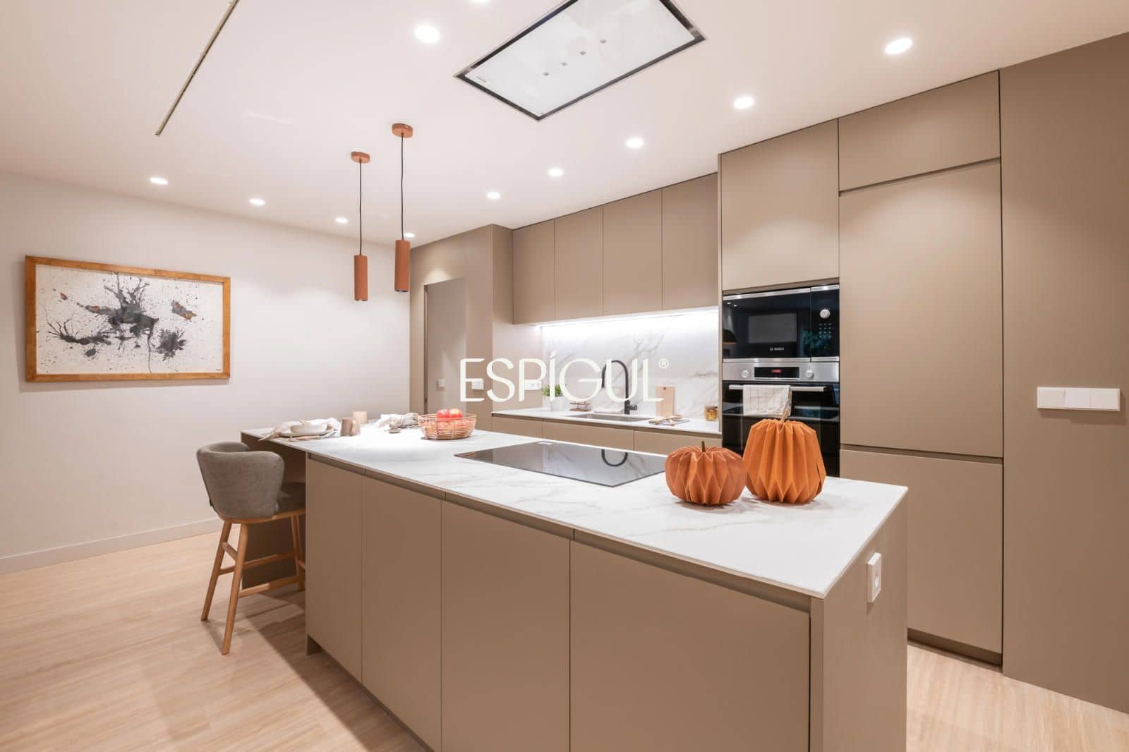 4 bedroom Flat for sale in Barcelona city - € 1,590,000 (Ref: 10016473)