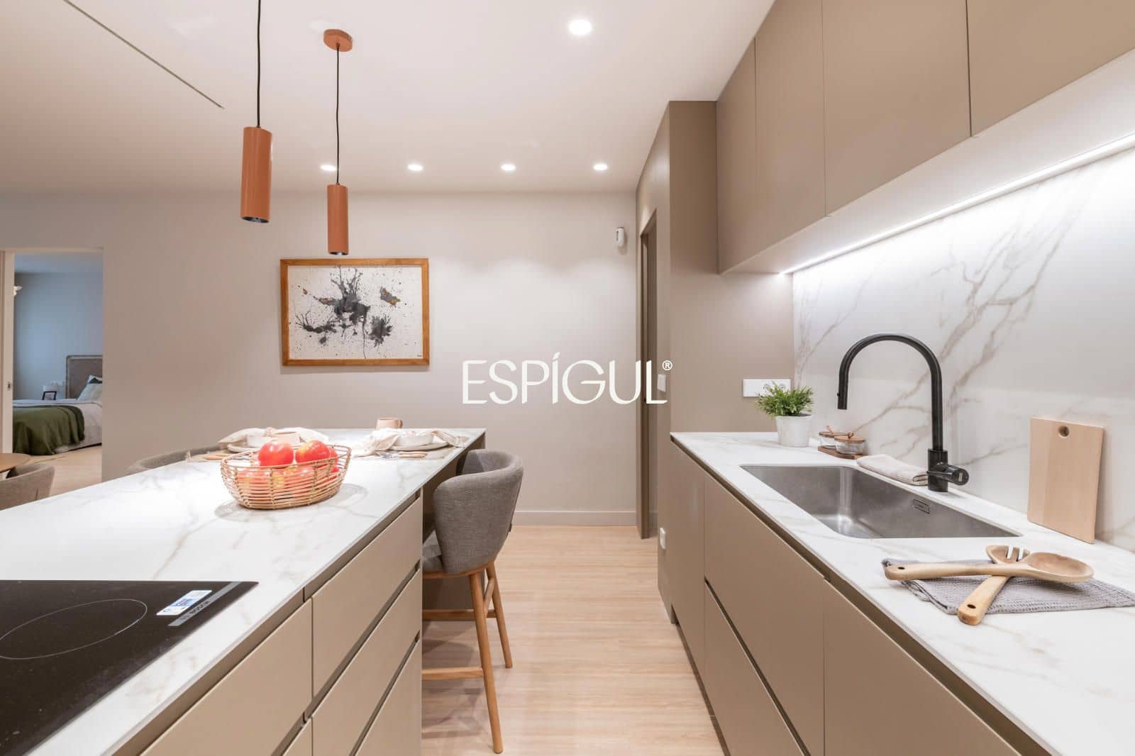 4 bedroom Flat for sale in Barcelona city - € 1,590,000 (Ref: 10016473)