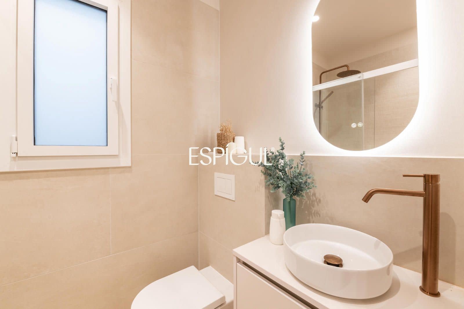 4 bedroom Flat for sale in Barcelona city - € 1,590,000 (Ref: 10016473)