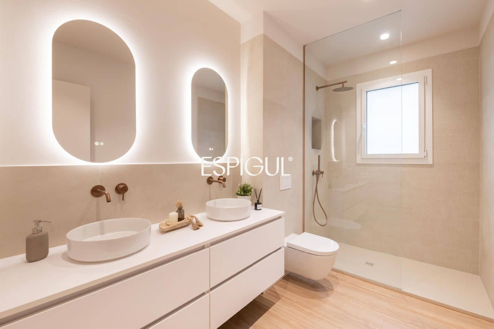 4 bedroom Flat for sale in Barcelona city - € 1,590,000 (Ref: 10016473)