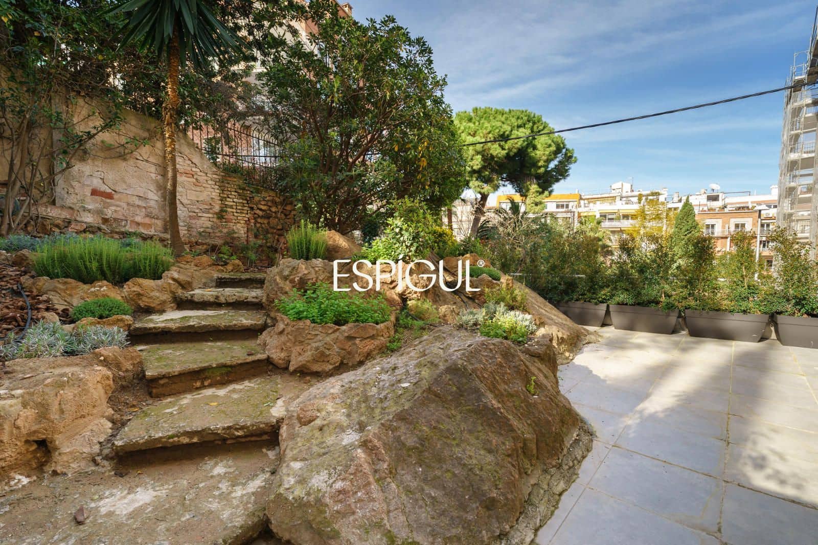 4 bedroom Flat for sale in Barcelona city - € 1,590,000 (Ref: 10016473)