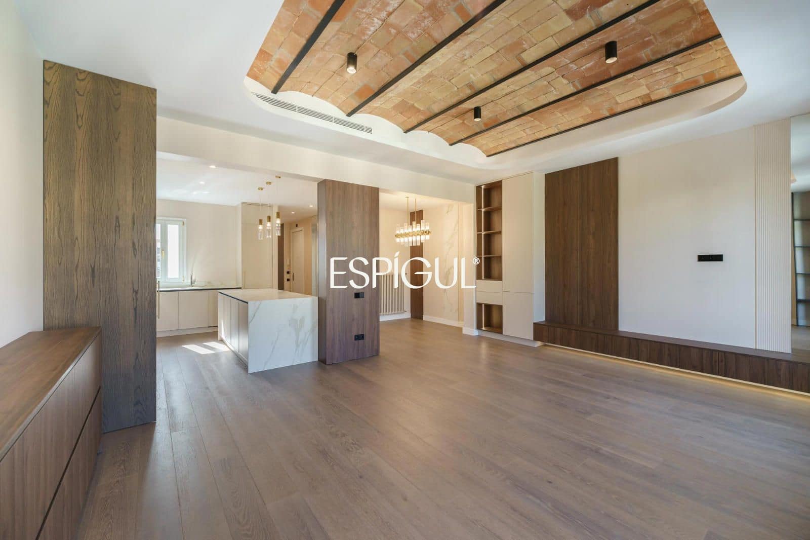 4 bedroom Flat for sale in Barcelona city - € 1,435,000 (Ref: 10016474)