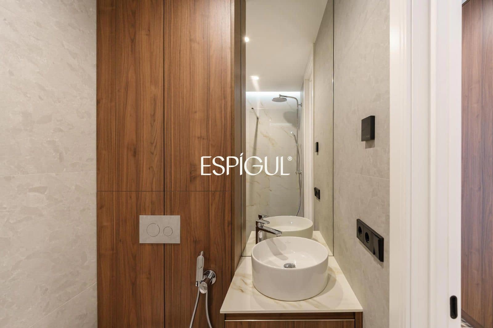 4 bedroom Flat for sale in Barcelona city - € 1,435,000 (Ref: 10016474)