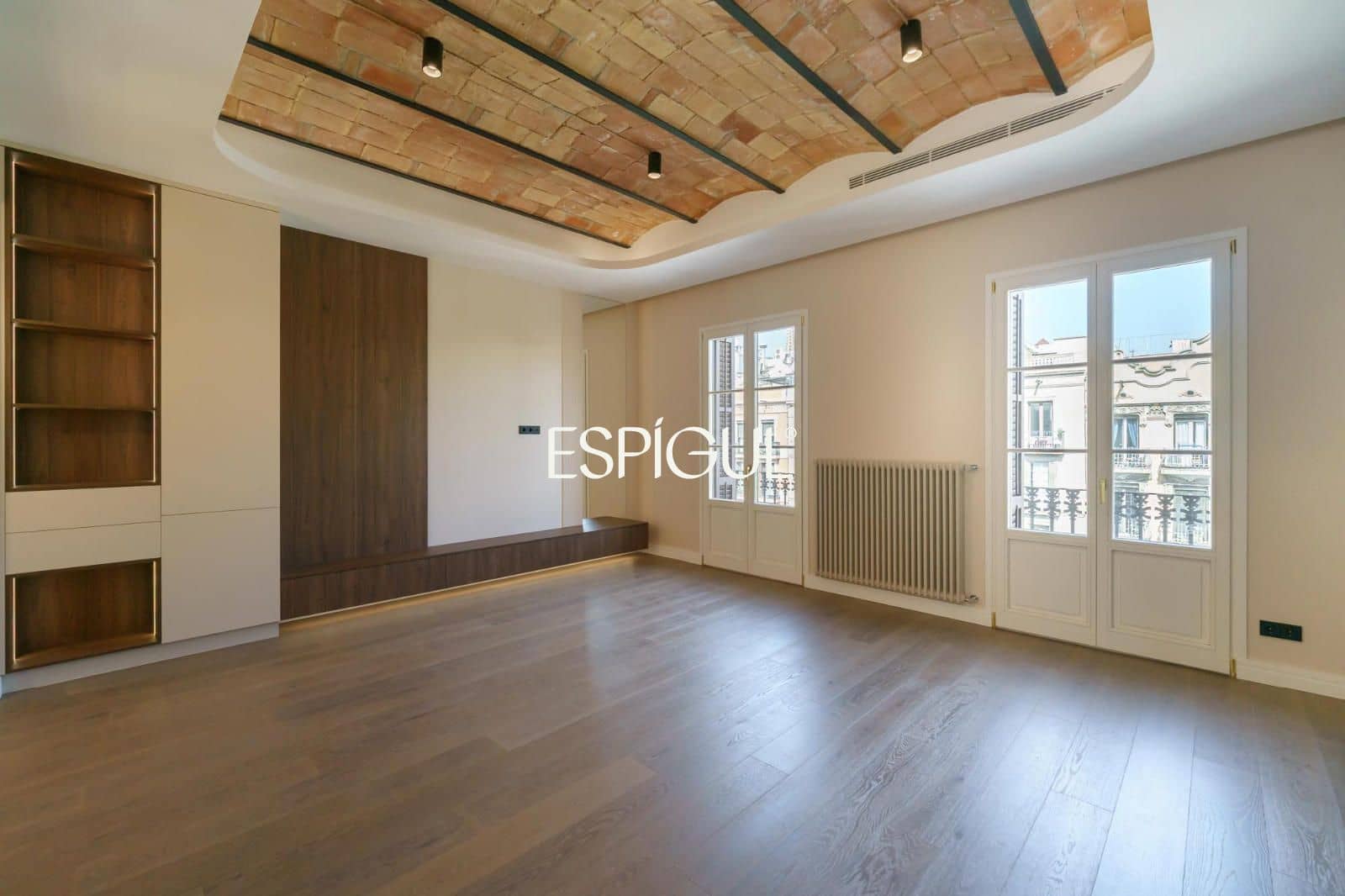 4 bedroom Flat for sale in Barcelona city - € 1,435,000 (Ref: 10016474)