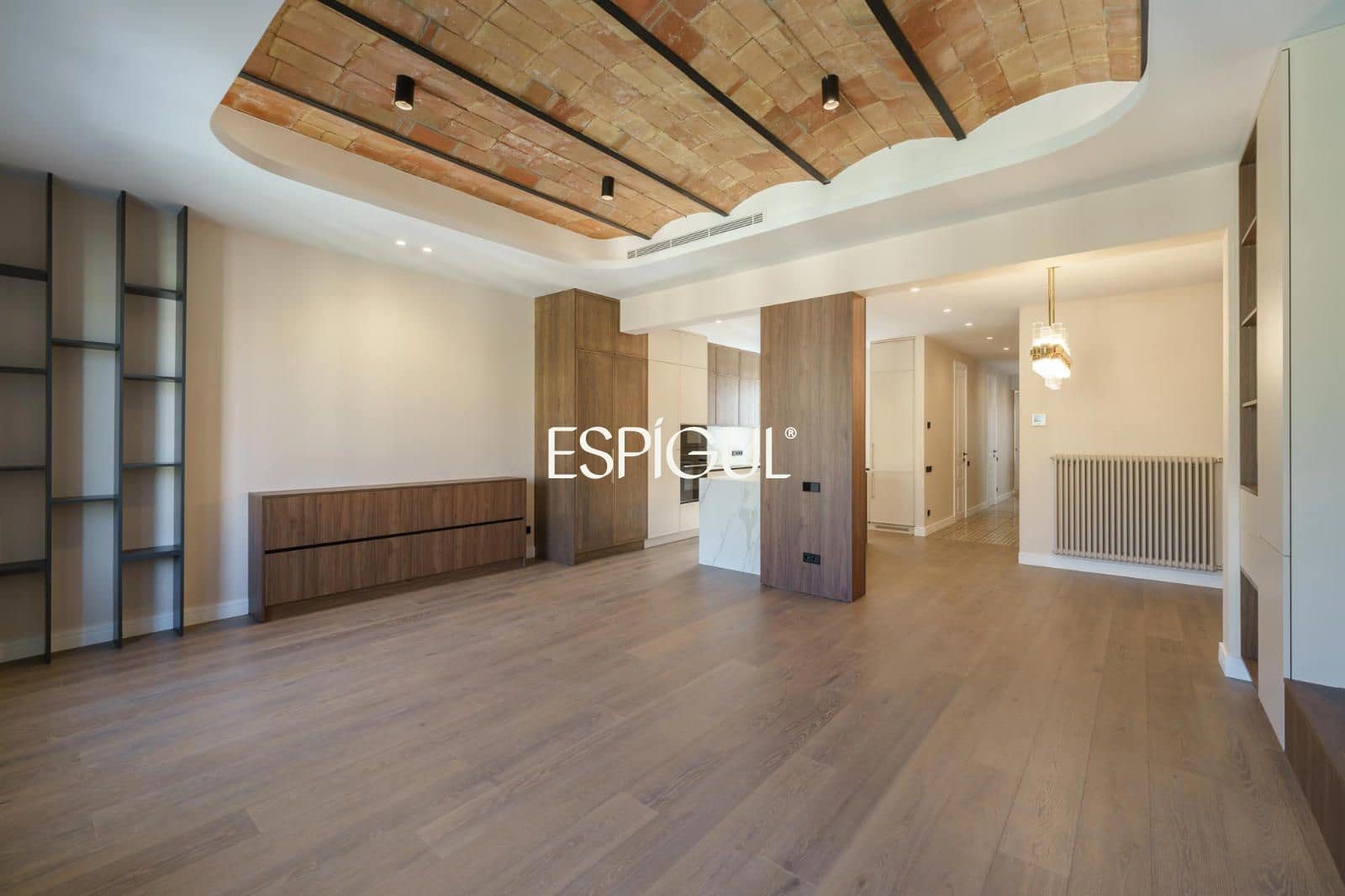 4 bedroom Flat for sale in Barcelona city - € 1,435,000 (Ref: 10016474)