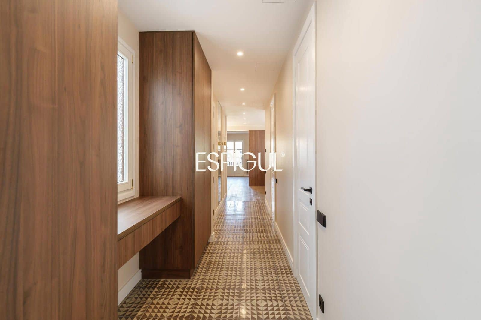 4 bedroom Flat for sale in Barcelona city - € 1,435,000 (Ref: 10016474)