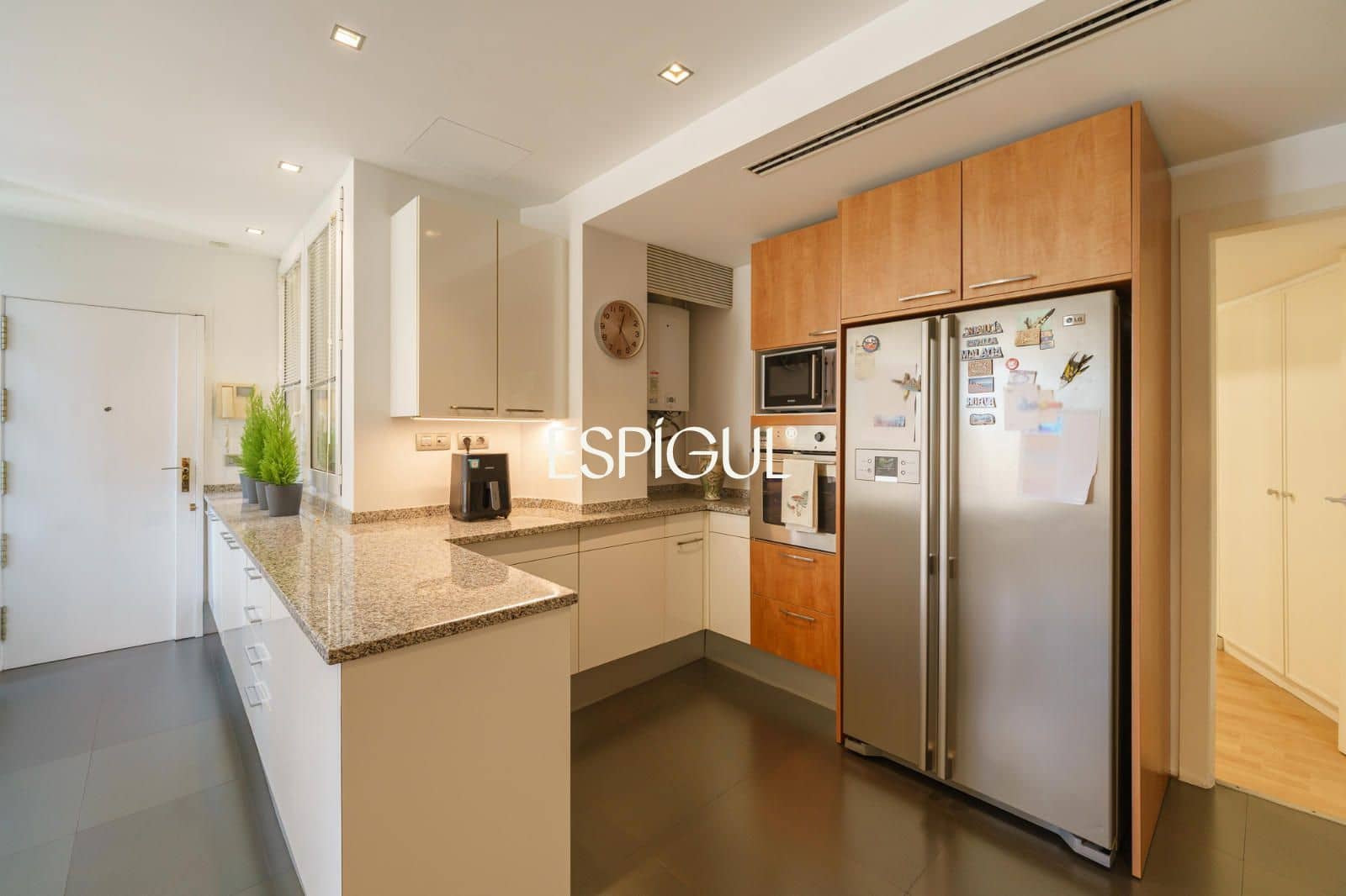 6 slaapkamer Flat te koop in Barcelona stad met zwembad garage - € 2.350.000 (Ref: 10016475)