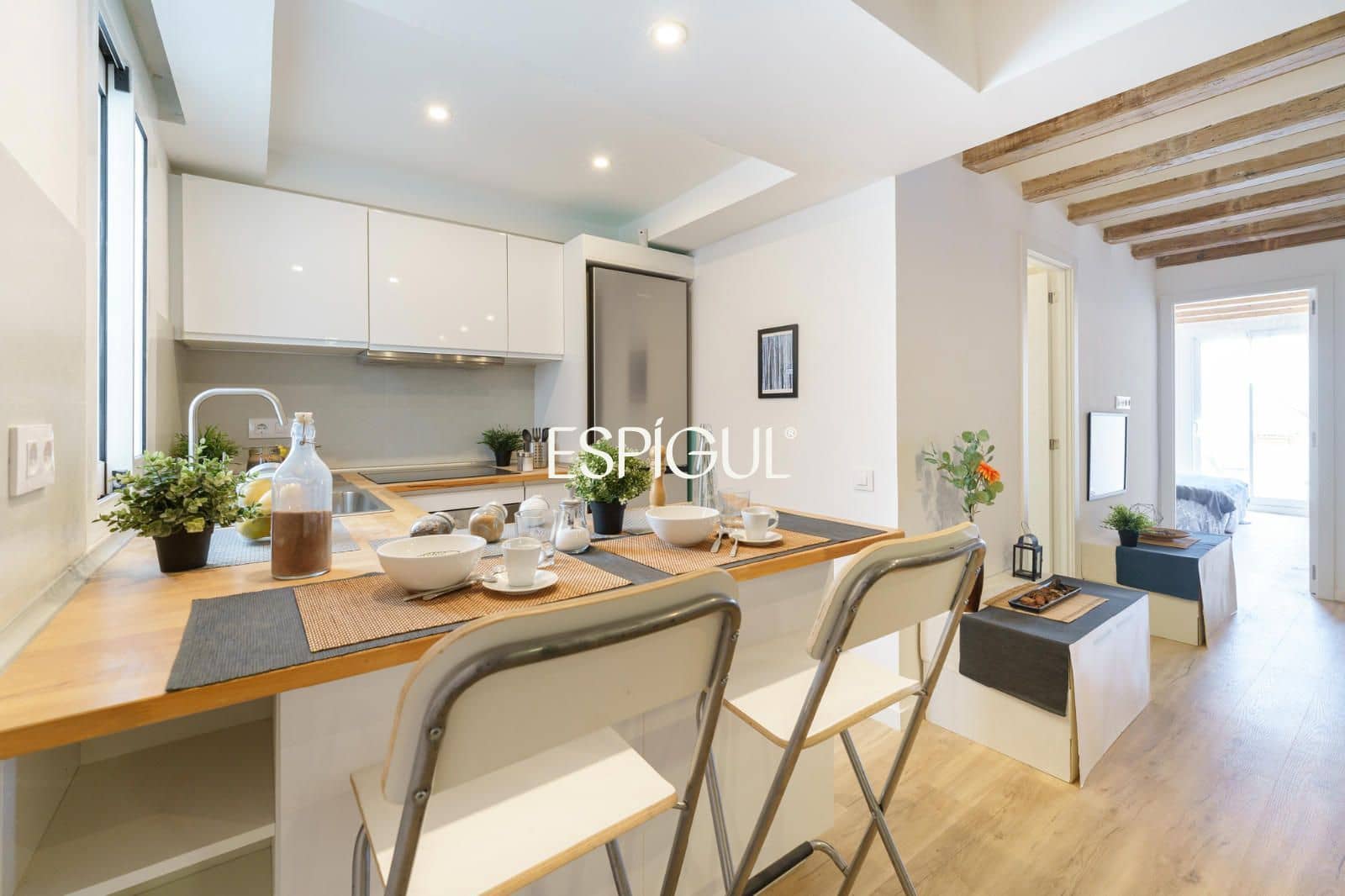 2 bedroom Flat for sale in Barcelona city - € 296,500 (Ref: 10016476)