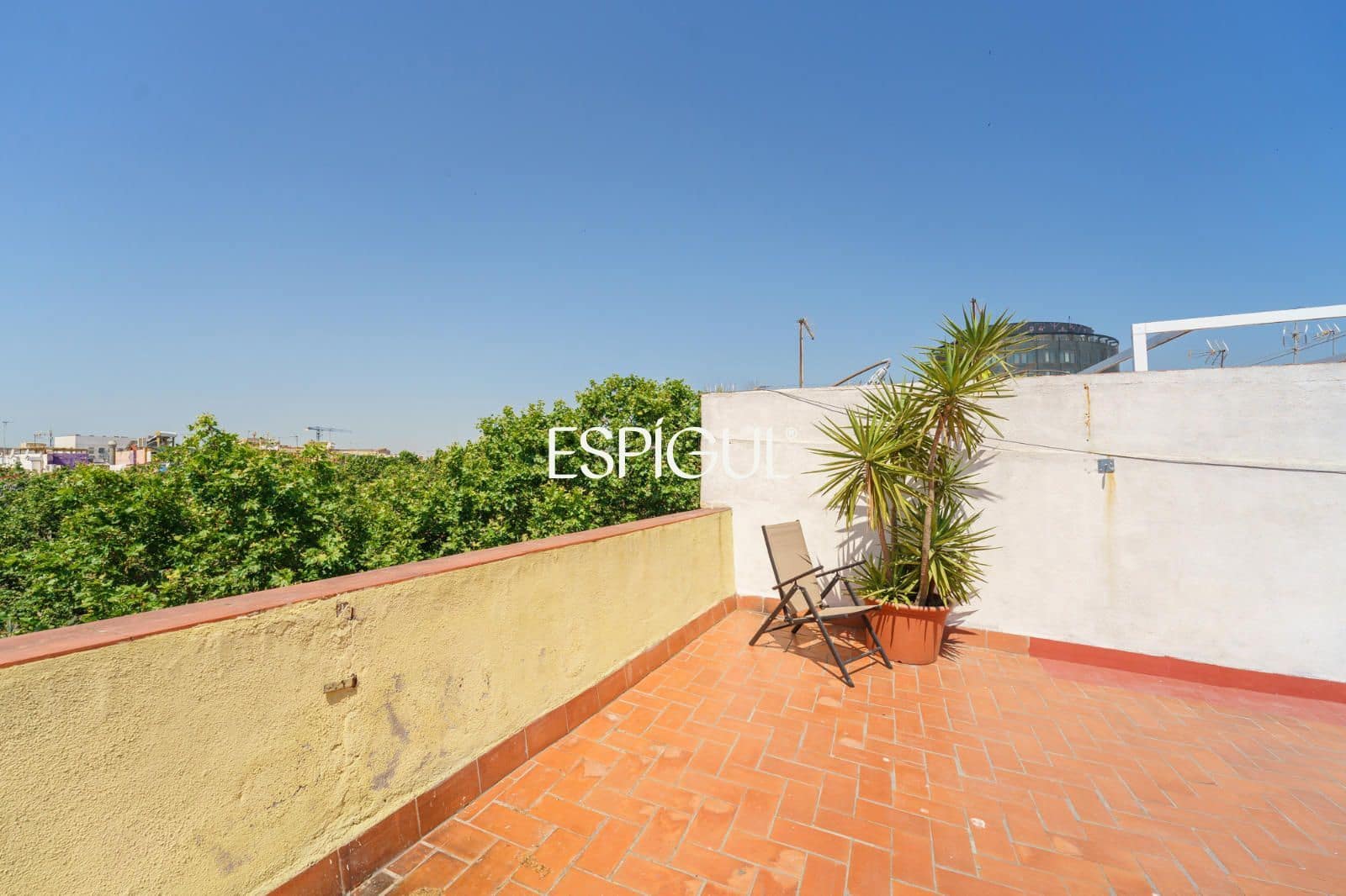 2 bedroom Flat for sale in Barcelona city - € 296,500 (Ref: 10016476)