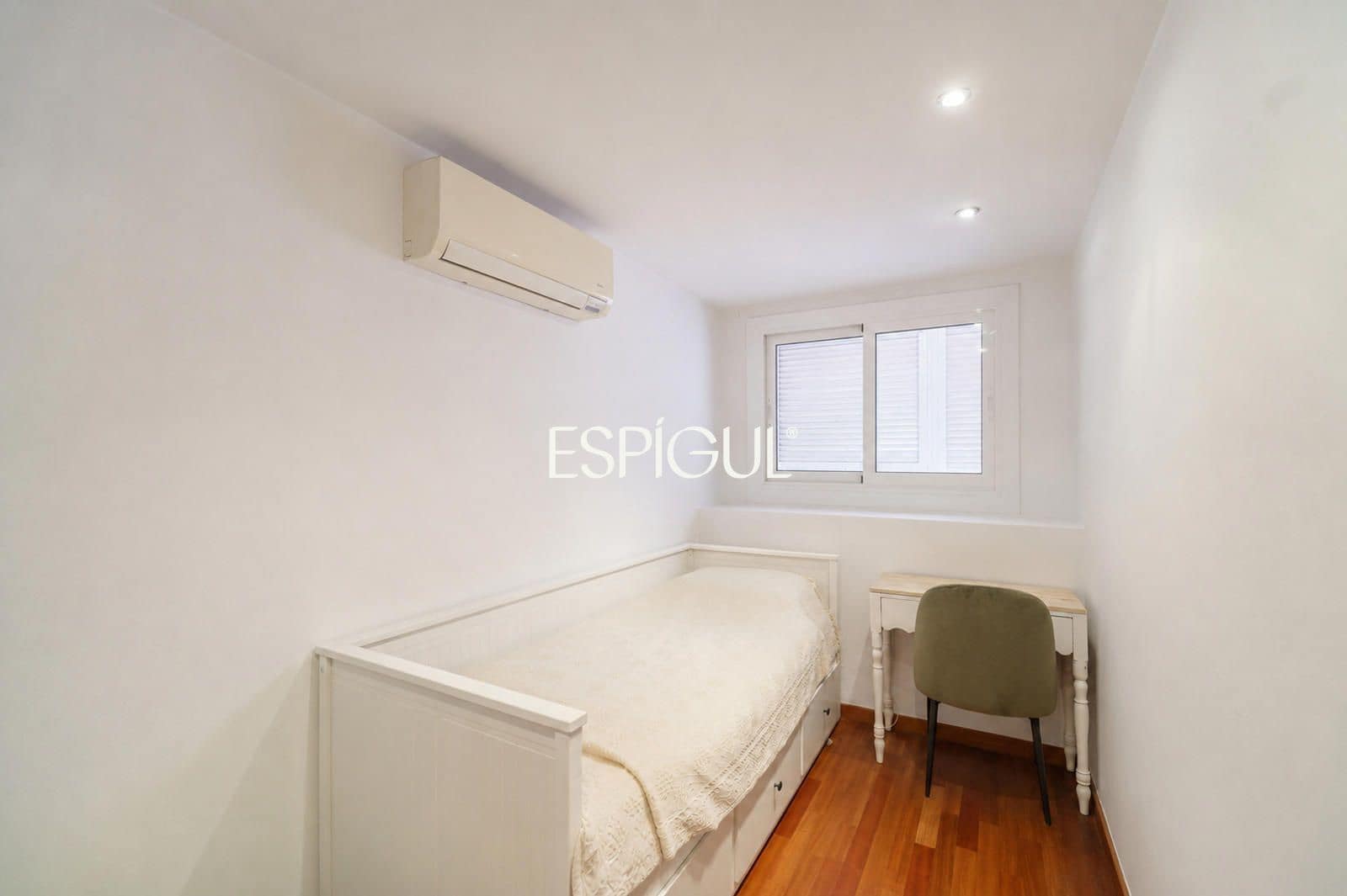 3 soverom Leilighet til salgs i Barcelona by - € 699 000 (Ref: 10016478)