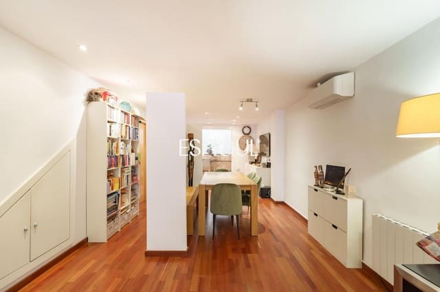 3 soverom Leilighet til salgs i Sants-Montjuïc, Barcelona by - € 699 000 (Ref: 10016478)