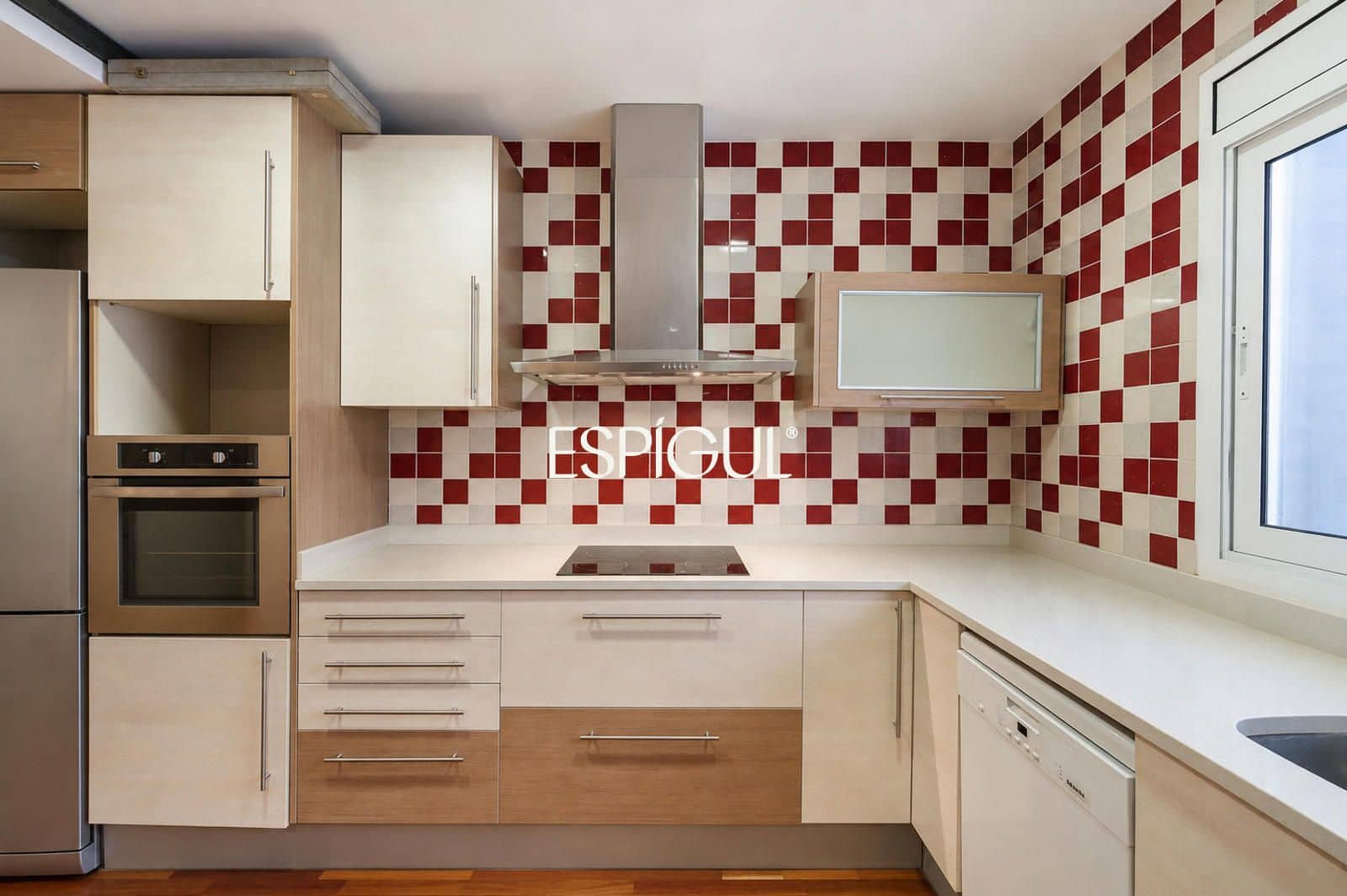 3 soverom Leilighet til salgs i Barcelona by - € 699 000 (Ref: 10016478)