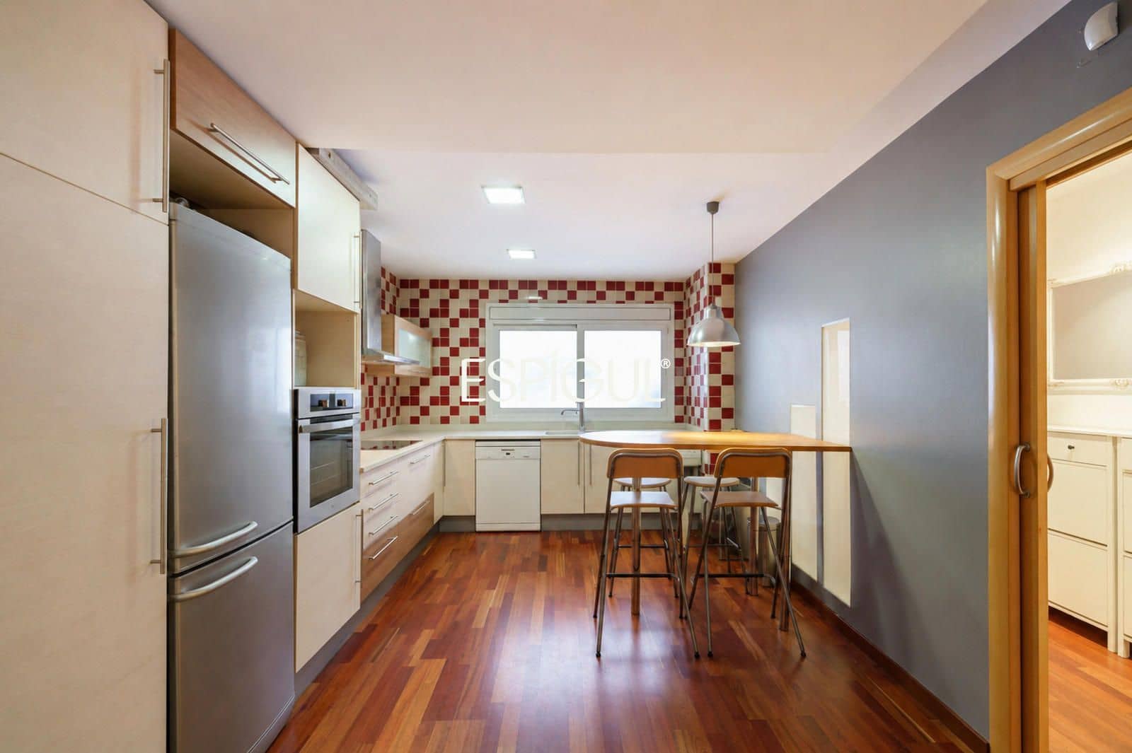 3 soverom Leilighet til salgs i Barcelona by - € 699 000 (Ref: 10016478)