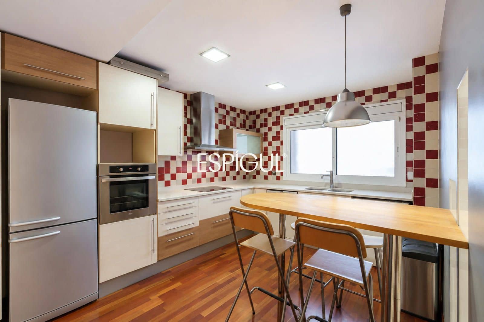 3 soverom Leilighet til salgs i Barcelona by - € 699 000 (Ref: 10016478)
