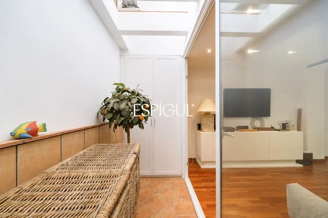 3 soverom Leilighet til salgs i Sants-Montjuïc, Barcelona by - € 699 000 (Ref: 10016478)
