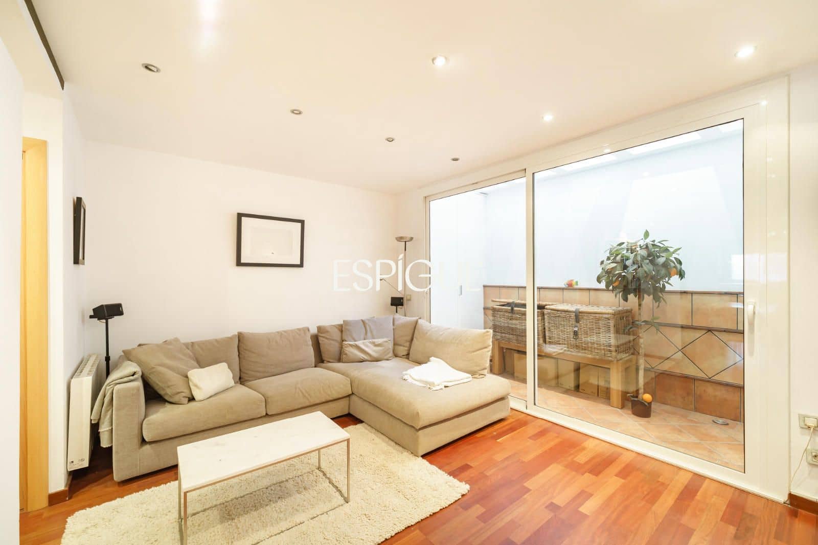 3 soverom Leilighet til salgs i Barcelona by - € 699 000 (Ref: 10016478)