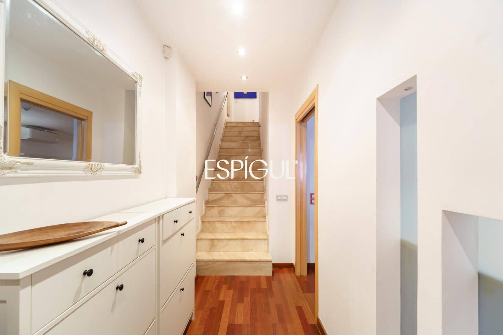 3 soverom Leilighet til salgs i Barcelona by - € 699 000 (Ref: 10016478)