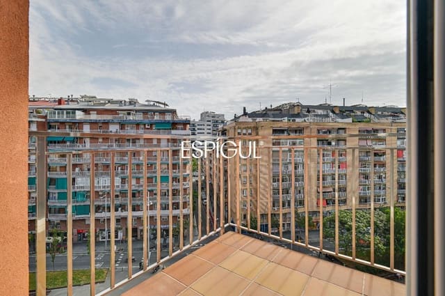 4 soverom Leilighet til salgs i Sants-Montjuïc, Barcelona by med garasje - € 470 000 (Ref: 10016480)