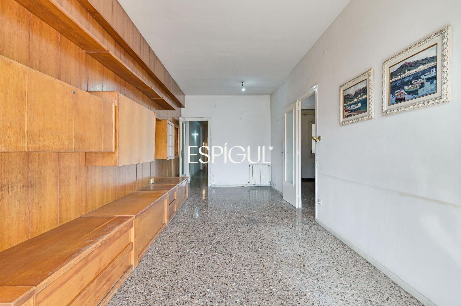4 bedroom Flat for sale in Barcelona city with garage - € 470,000 (Ref: 10016480)