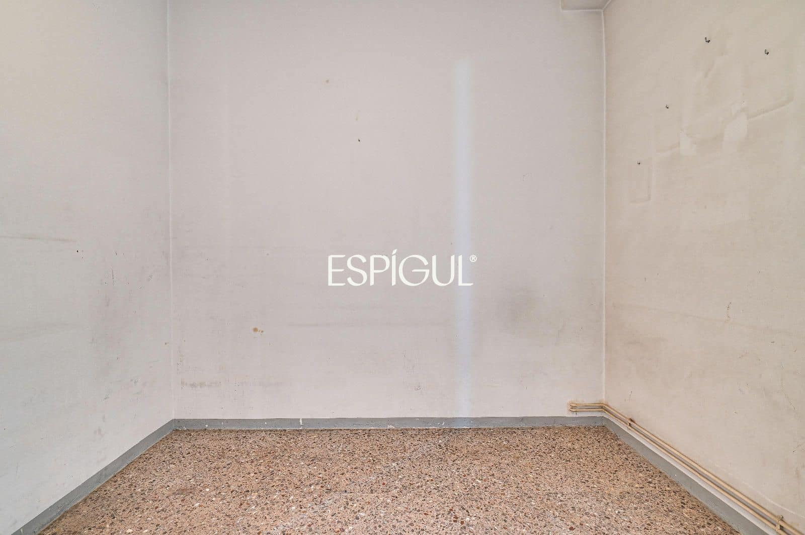 4 bedroom Flat for sale in Barcelona city with garage - € 470,000 (Ref: 10016480)