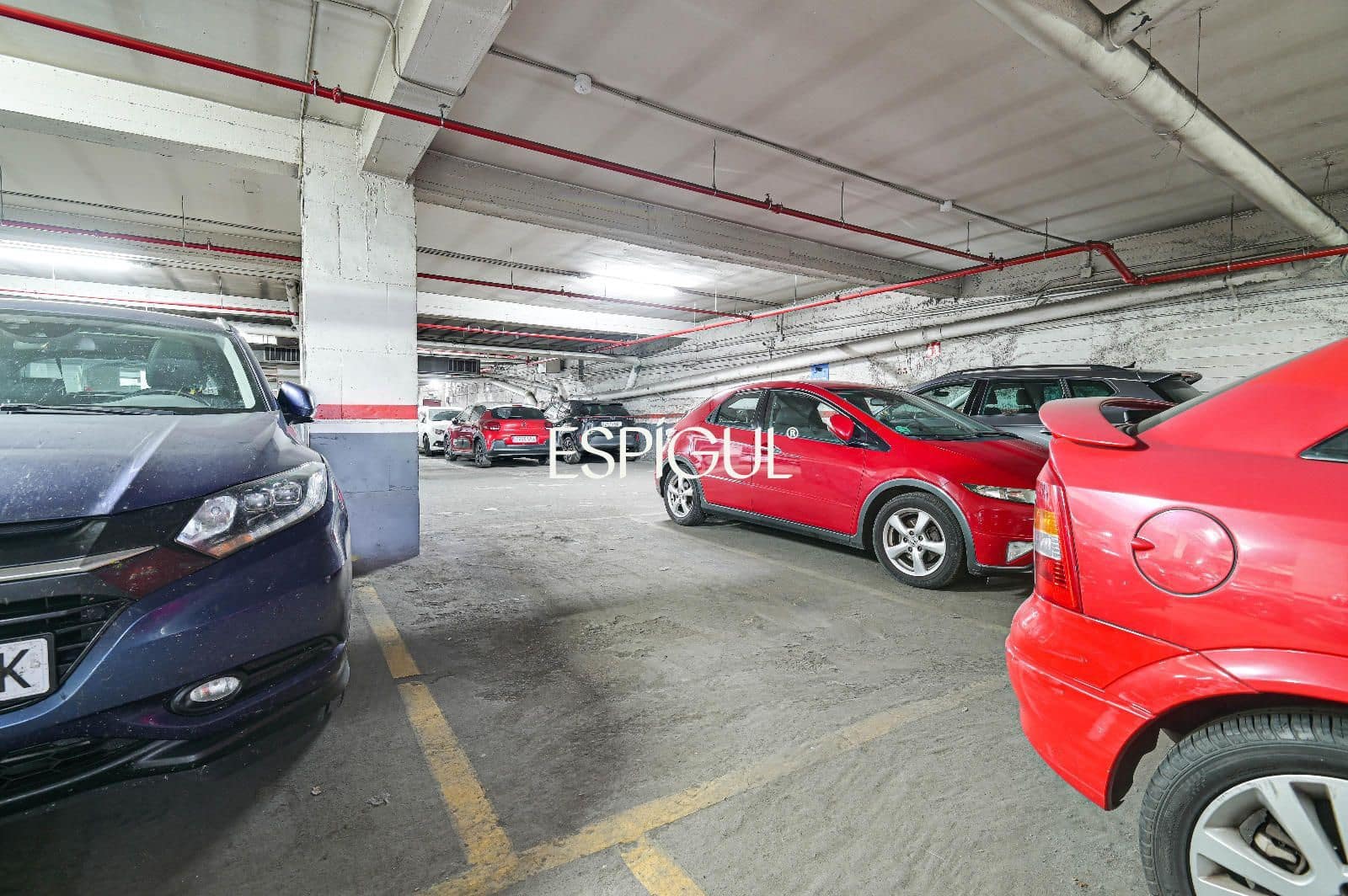 4 bedroom Flat for sale in Barcelona city with garage - € 470,000 (Ref: 10016480)