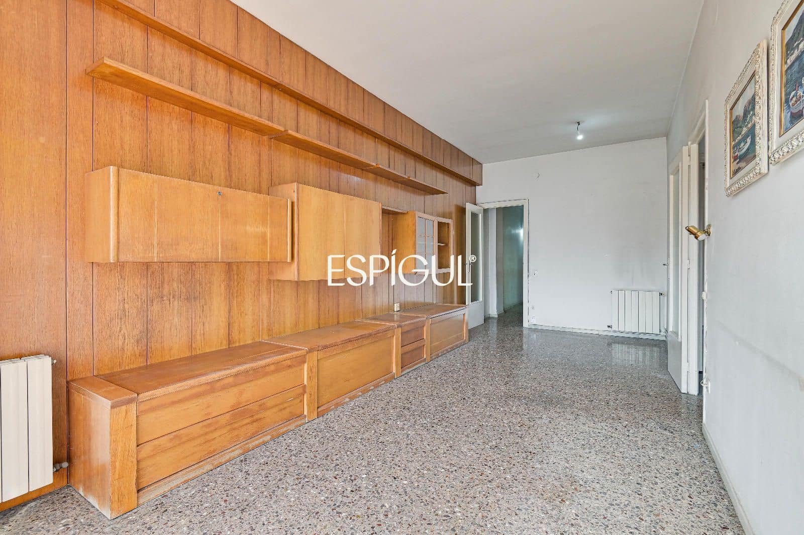 4 bedroom Flat for sale in Barcelona city with garage - € 470,000 (Ref: 10016480)