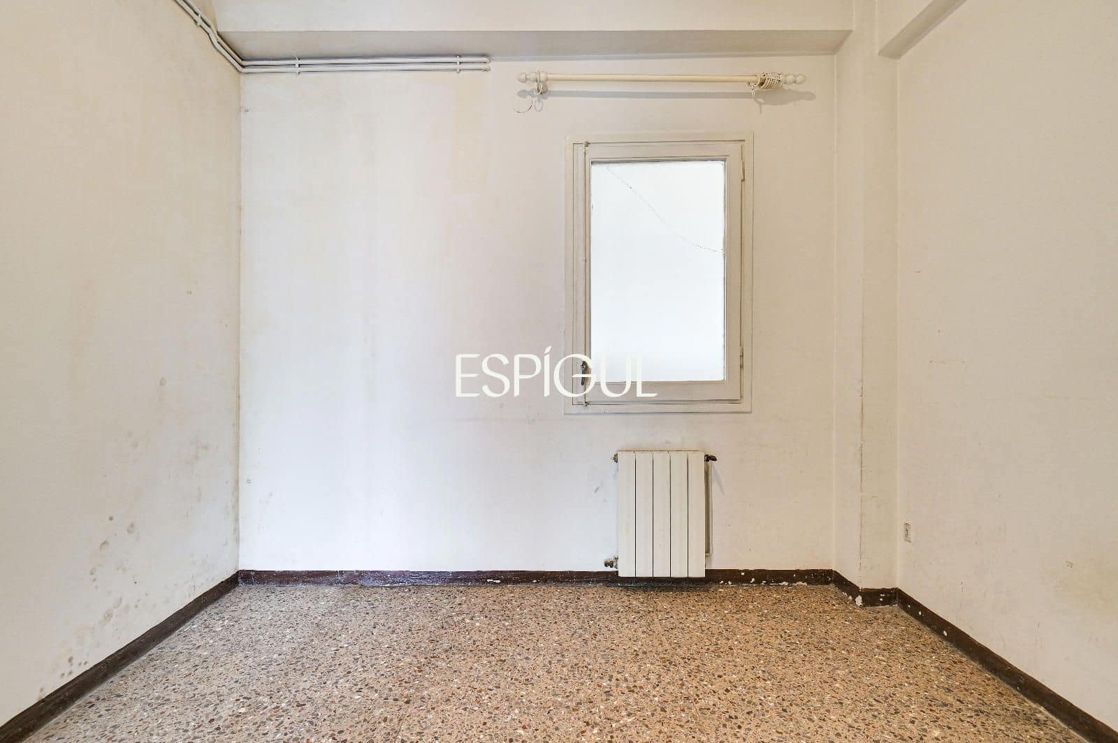 4 bedroom Flat for sale in Barcelona city with garage - € 470,000 (Ref: 10016480)