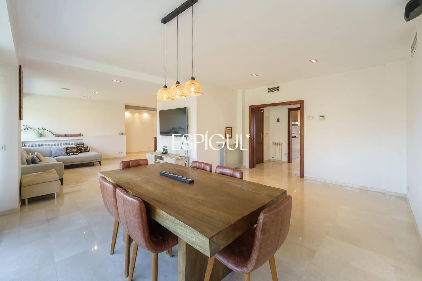 5 Zimmer Wohnung zu vermieten in Barcelona Stadt mit Pool Garage - 4.500 € (Ref: 10016483)