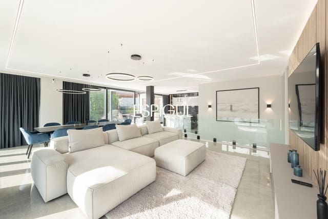6 chambre Villa/Maison à vendre à Castelldefels avec piscine garage - 2 900 000 € (Ref: 10016484)