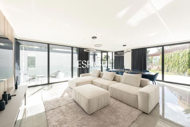 6 chambre Villa/Maison à vendre à Castelldefels avec piscine garage - 2 900 000 € (Ref: 10016484)