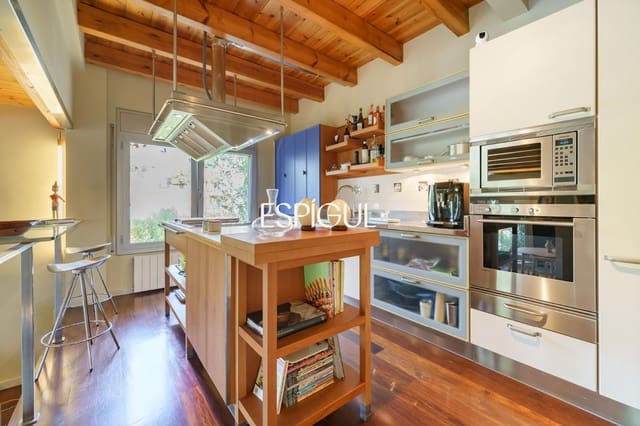4 sovrum Villa till salu i Molins de Rei med garage - 890 000 € (Ref: 10020004)