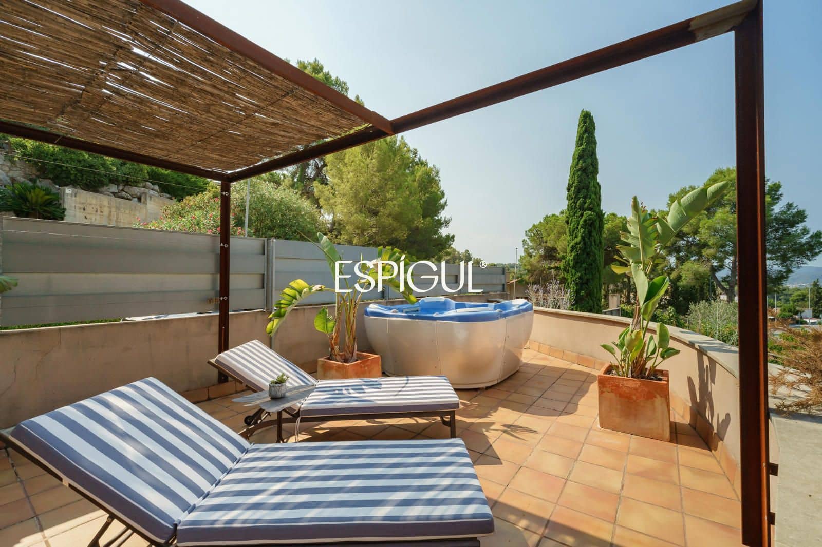 4 sovrum Villa till salu i Molins de Rei med garage - 890 000 € (Ref: 10020004)