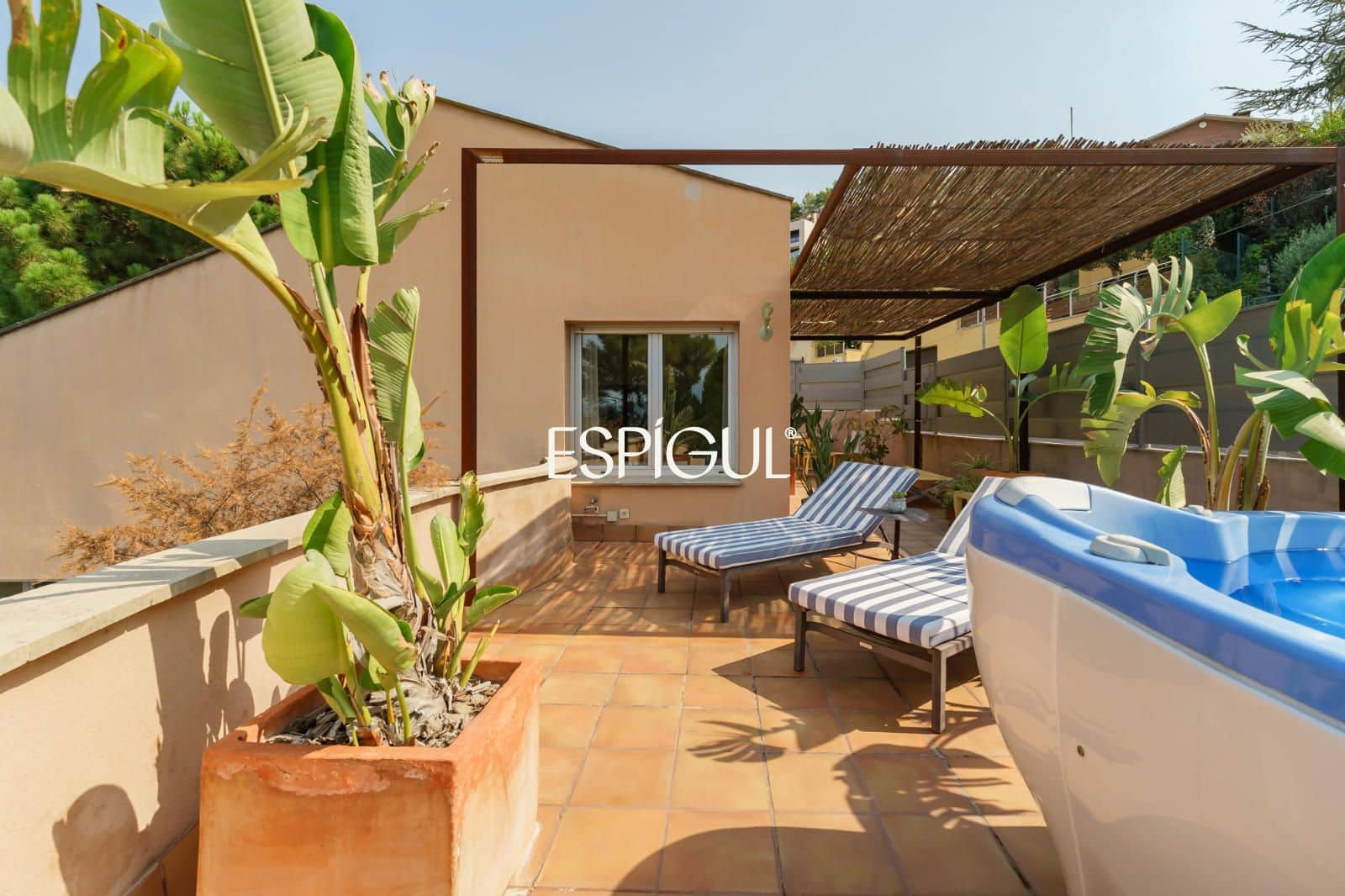 4 sovrum Villa till salu i Molins de Rei med garage - 890 000 € (Ref: 10020004)