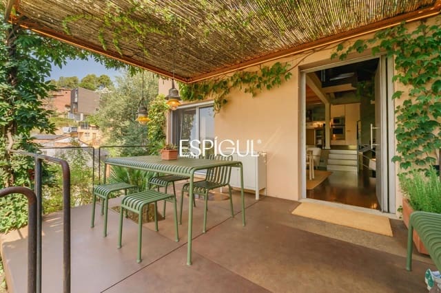4 sovrum Villa till salu i Molins de Rei med garage - 890 000 € (Ref: 10020004)