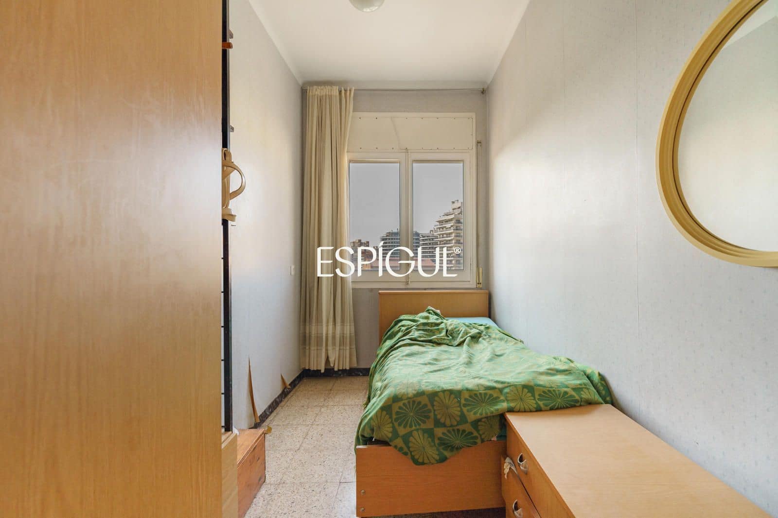 3 slaapkamer Flat te koop in Barcelona stad - € 340.000 (Ref: 10023387)