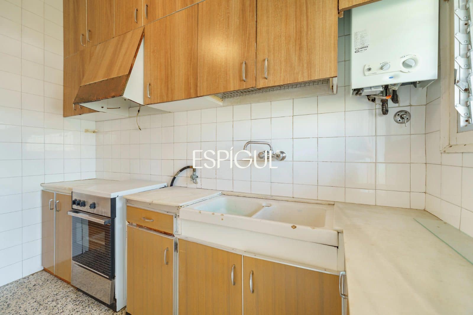 3 slaapkamer Flat te koop in Barcelona stad - € 340.000 (Ref: 10023387)