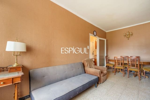 3 bedroom Flat for sale in Sants-Montjuïc, Barcelona city - € 340,000 (Ref: 10023387)