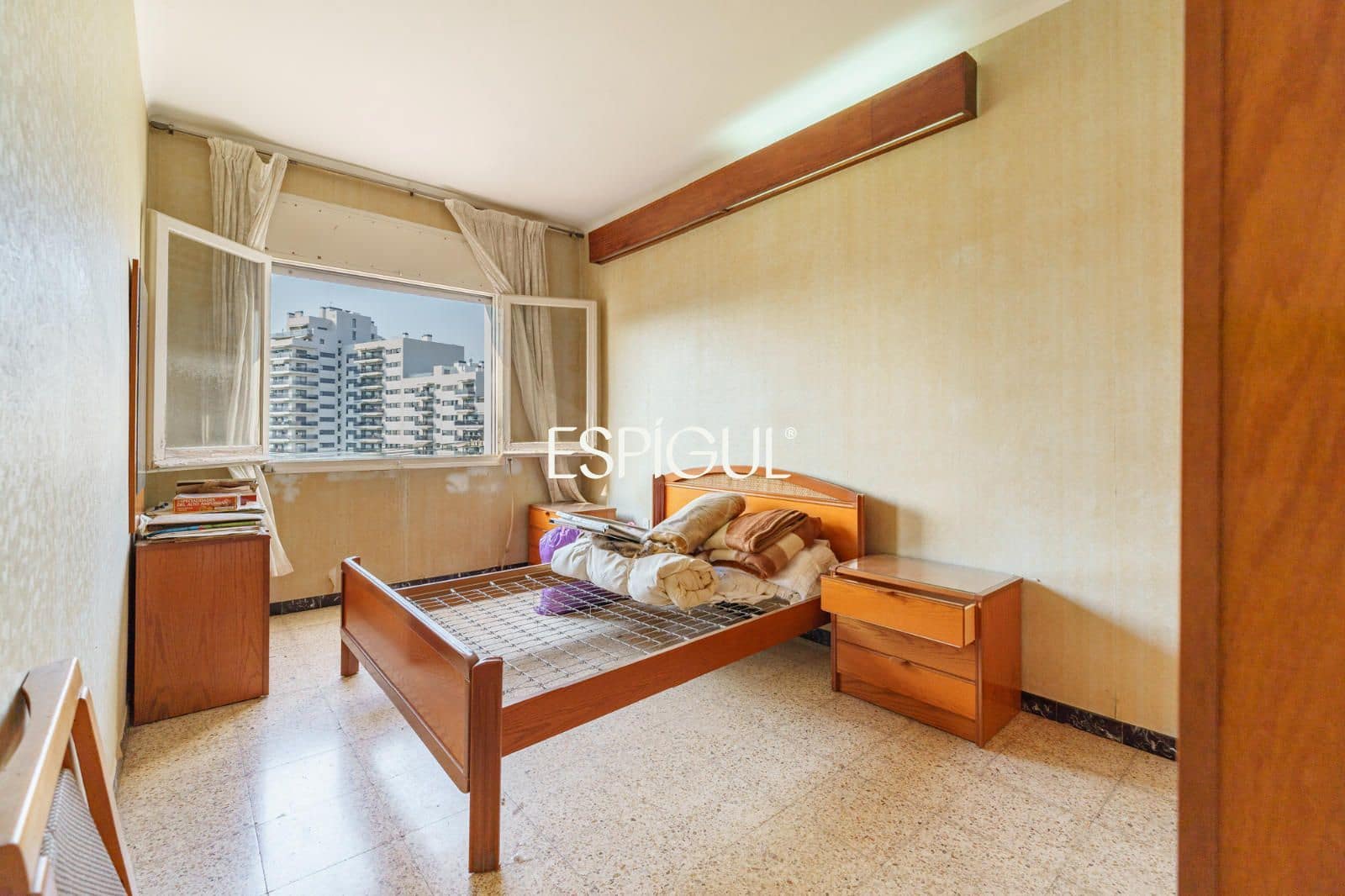3 slaapkamer Flat te koop in Barcelona stad - € 340.000 (Ref: 10023387)