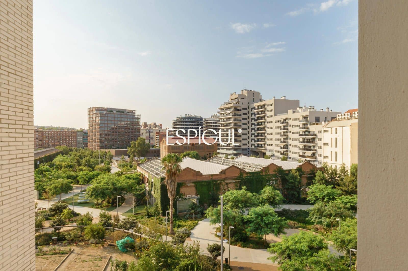 3 slaapkamer Flat te koop in Barcelona stad - € 340.000 (Ref: 10023387)