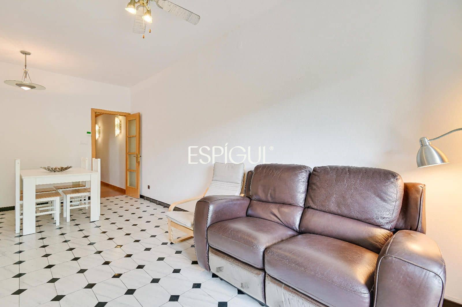 4 sypialnia Mieszkanie na sprzedaż w Miasto Barcelona - 555 000 € (Ref: 10039427)