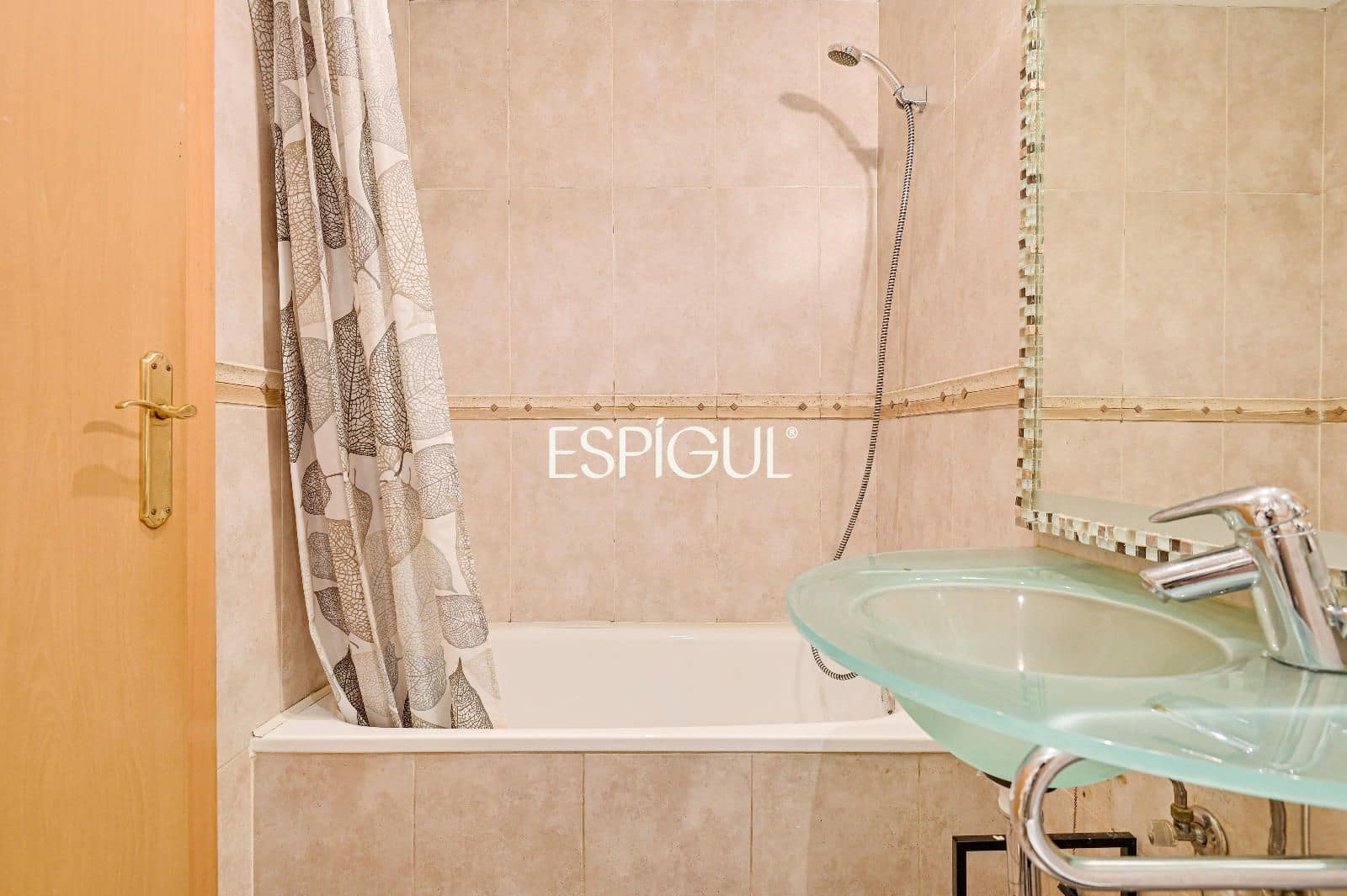 4 sypialnia Mieszkanie na sprzedaż w Miasto Barcelona - 555 000 € (Ref: 10039427)