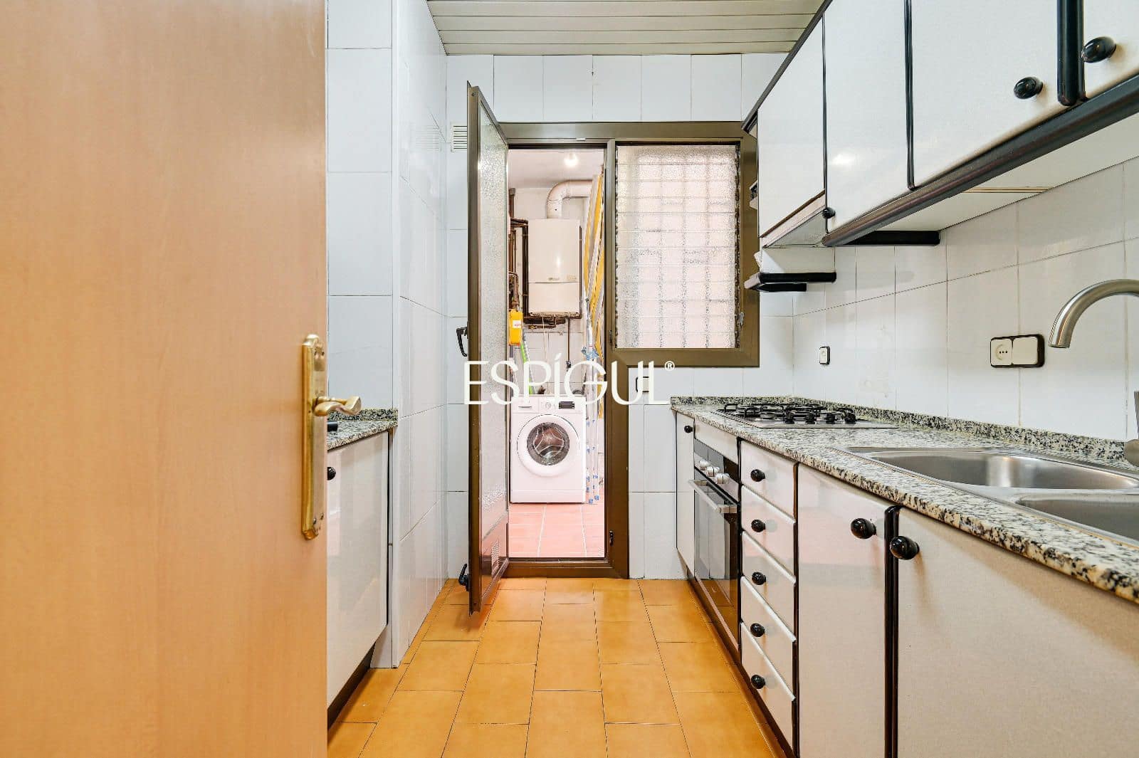 4 sypialnia Mieszkanie na sprzedaż w Miasto Barcelona - 555 000 € (Ref: 10039427)