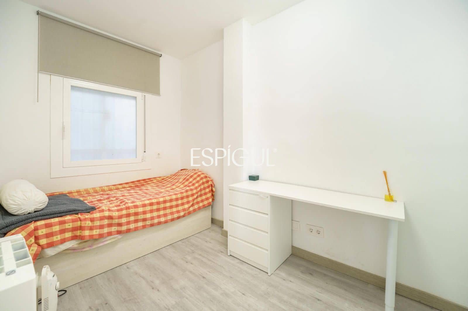 Ático de 4 habitaciones en Barcelona ciudad en venta - 690.000 € (Ref: 10072954)