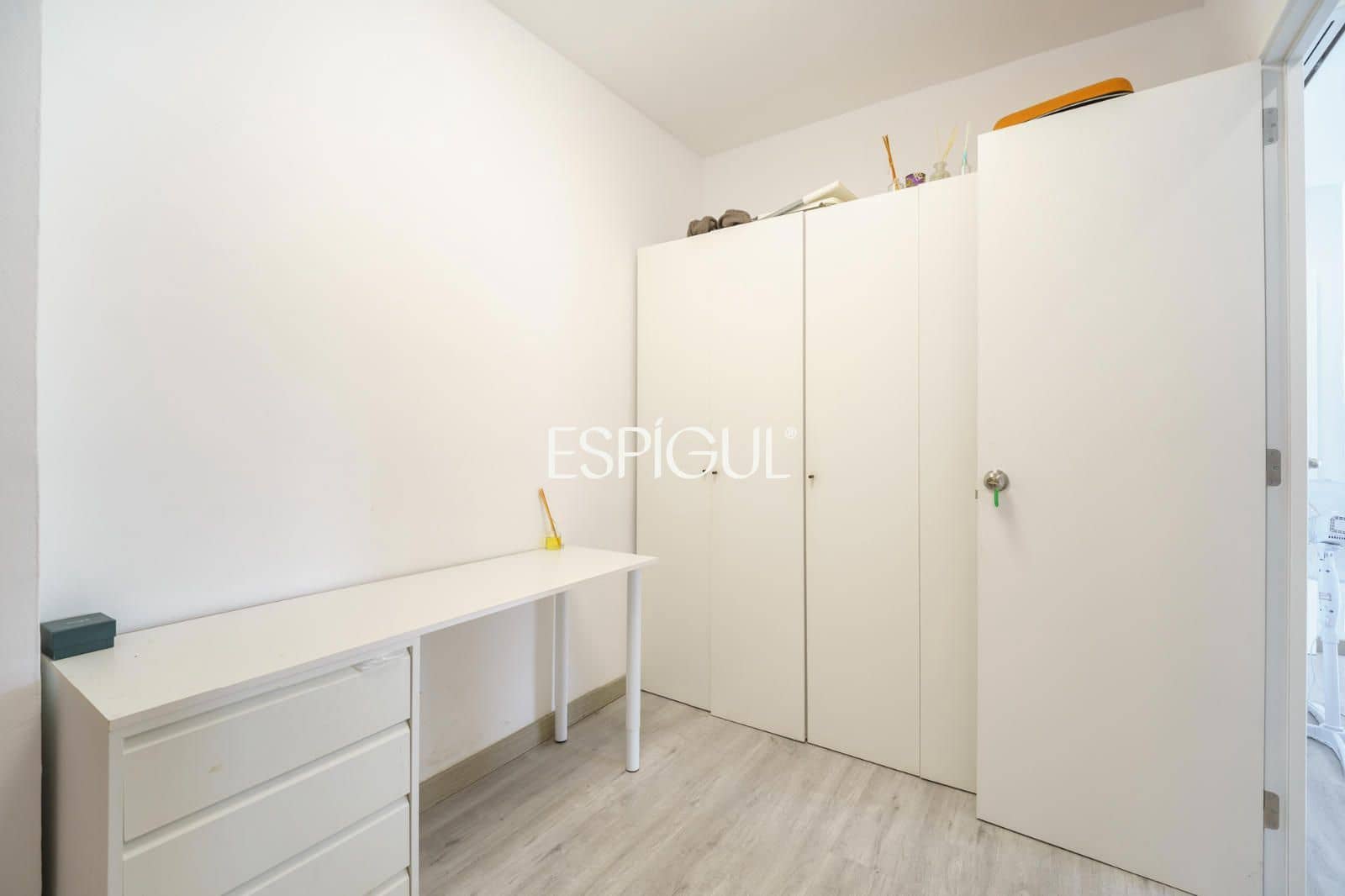 Ático de 4 habitaciones en Barcelona ciudad en venta - 690.000 € (Ref: 10072954)