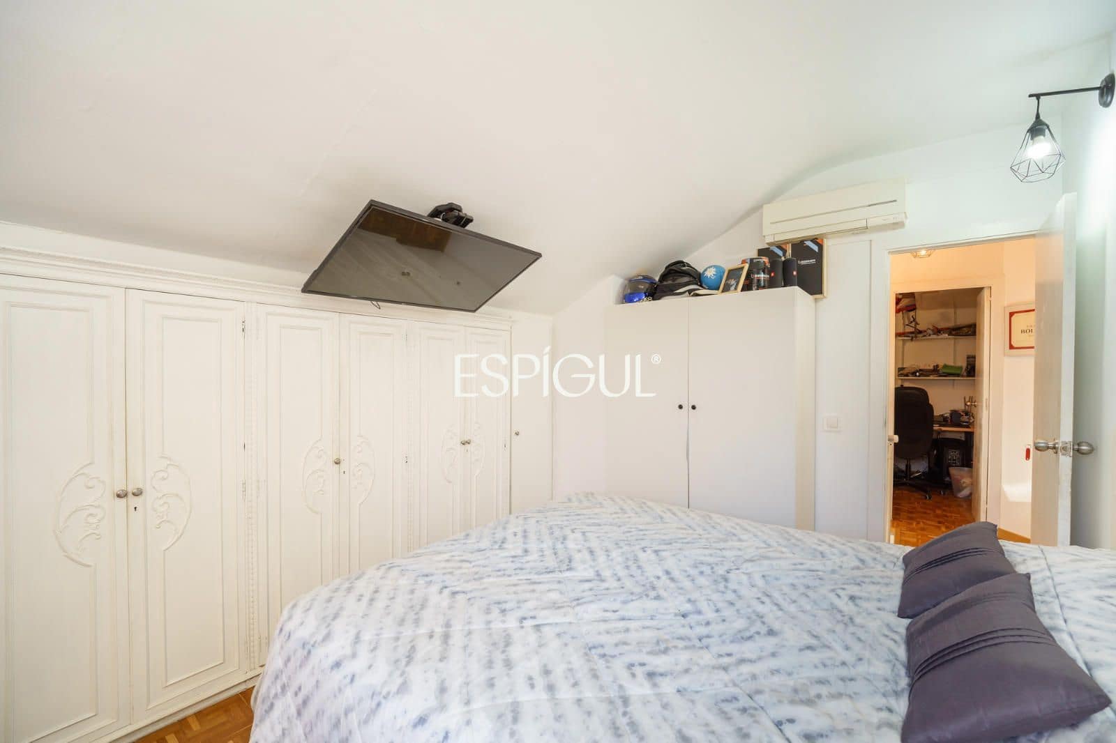 Ático de 4 habitaciones en Barcelona ciudad en venta - 690.000 € (Ref: 10072954)
